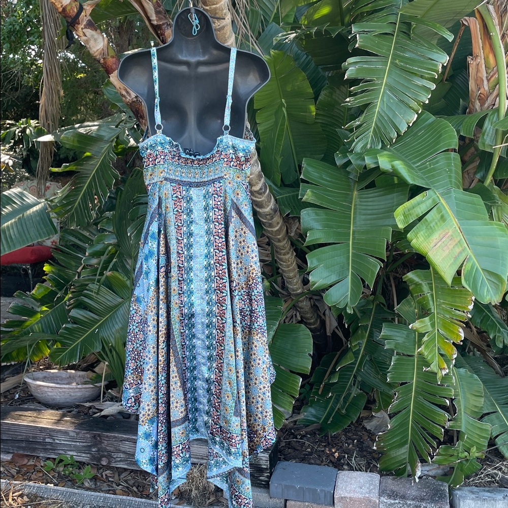 scarf, print handkerchief, hem, slip style dress - Picture 3 of 7